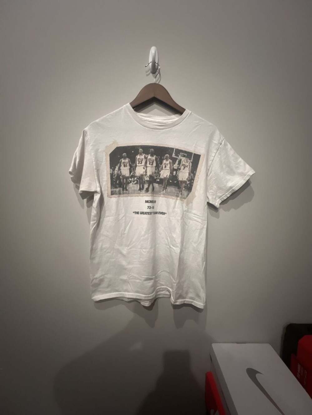 Chicago Bulls 1996 The Greatest Team Ever 72-10 Graphic T-Shirt